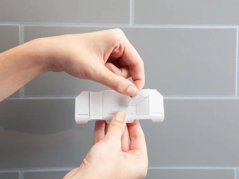 WeatherTech RazorHolder - Wall Mounted Dual Razor Holder